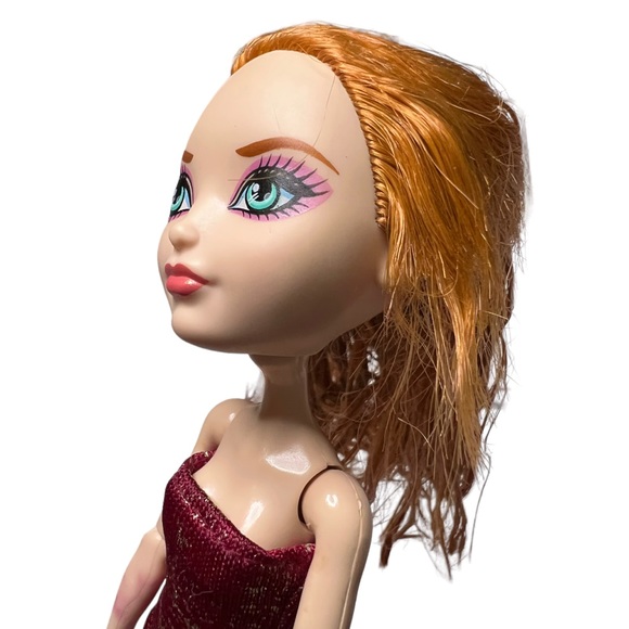 monster high Toys Ever After Monster High Doll Dragon Games Holly